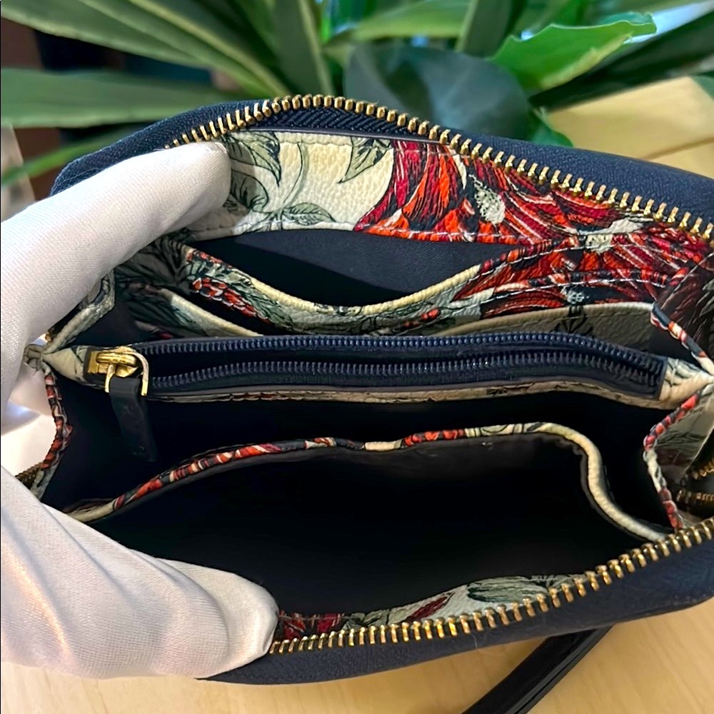 Tory Burch Floral Wristlet Wallet Clutch